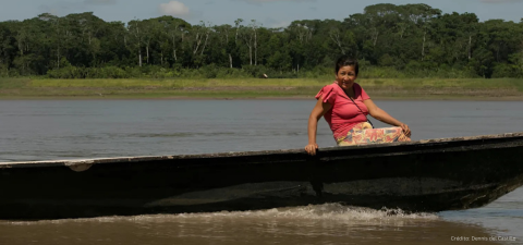 Woman in a Peruvian Wetland. Credit: Dennis Del Castillo