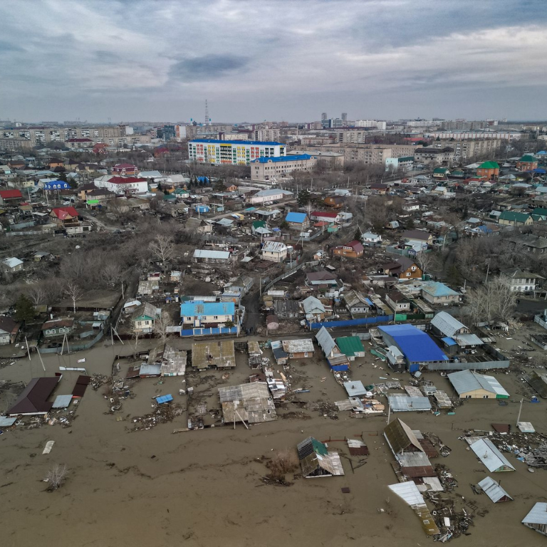 Image of flooding in a town in North Kazakhstan