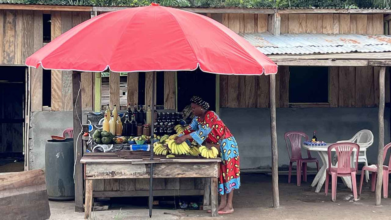 Gabon at the crossroads